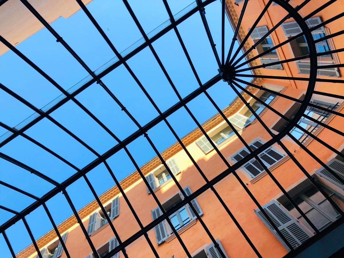 L'Eautel Toulon Centre Port Hotell Exteriör bild