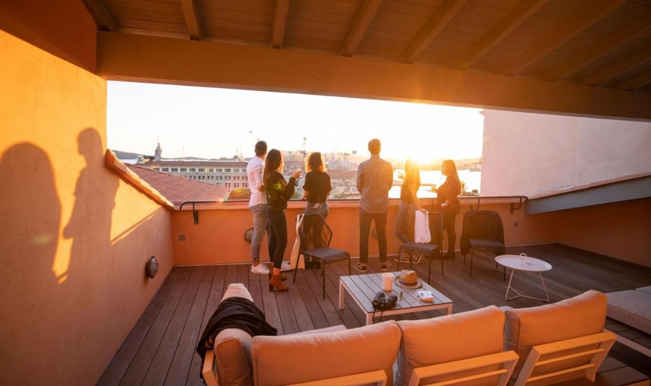 L'Eautel Toulon Centre Port Hotell Exteriör bild