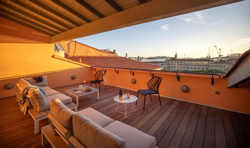 L'Eautel Toulon Centre Port Hotell Restaurang bild