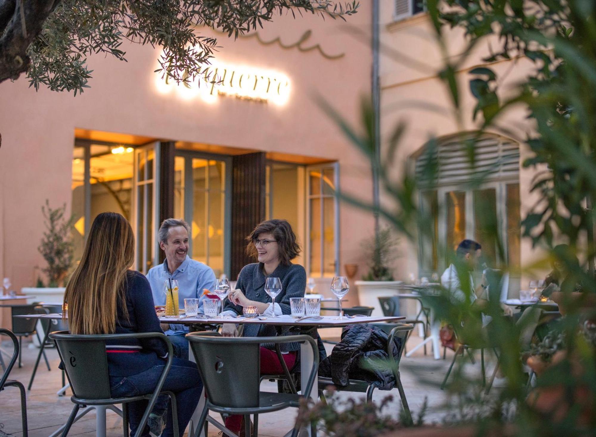 L'Eautel Toulon Centre Port Hotell Exteriör bild